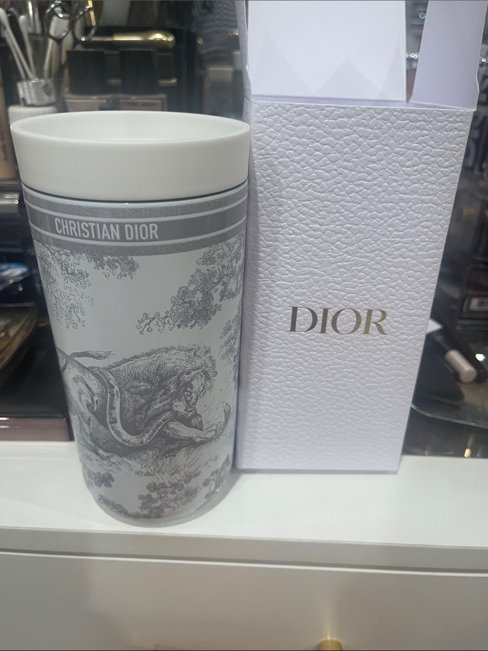 New in Box Dior Gray and white Dior thermos 💯 authentic